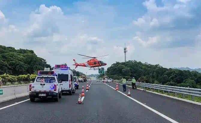 郫都区高速公路汽车救援案例